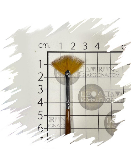 Fan shape brushes for artistic makeup and Body Painting